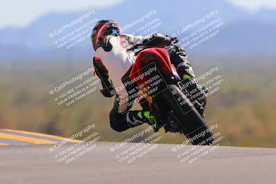 media/Oct-09-2022-SoCal Trackdays (Sun) [[95640aeeb6]]/Turn 9 Backside (120pm)/